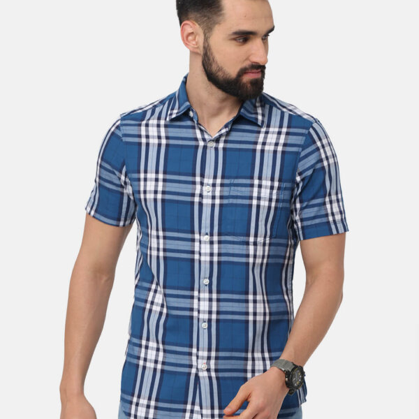 Men Blue Classic Slim Fit Tartan Checks Casual Shirt