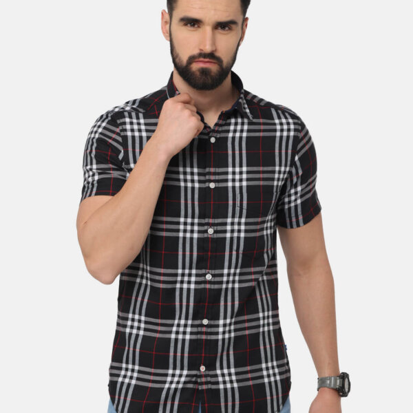 Men Black Classic Slim Fit Tartan Checks Casual Shirt