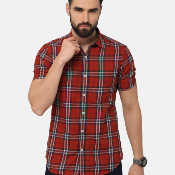 Men Maroon Tartan Checks Slim Fit Casual Shirt